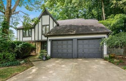 205 Woodedge Circle E, Powell, OH 43065