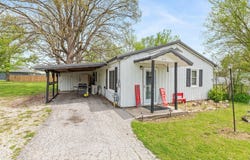 414 S A Street, Seymour, MO 65746