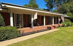 621 NW Magnolia Avenue, Magee, MS 39111