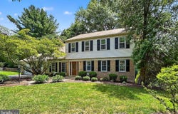 2711 CLARKES LANDING DR, OAKTON, VA 22124