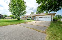 480 Kublick Drive, Benton Harbor, MI 49022