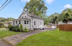 100 Pine Grove Street, East Providence, RI 02916
