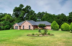 1603 Turtle Creek Drive, Chandler, OK 74834