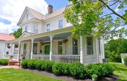 908 High Street, Farmville, VA 23901