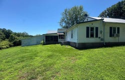 2270 Fall River Rd, Leoma, TN 38468