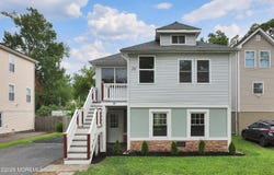 28 Evergreen Place, Keansburg, NJ 07734