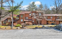 419 Tudor Court, Bushkill, PA 18324