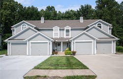 6016 NE Moonstone Drive, Lee's Summit, MO 64064