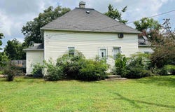 2301 N MAIN Street, Eldorado, IL 62930