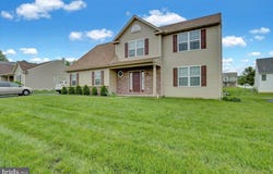 105 SIANNA CIRCLE, WERNERSVILLE, PA 19565