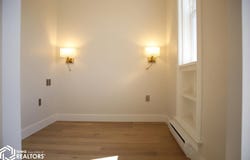 51 E Broadway #203, Fairfield, IA 52556
