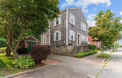10 Prospect Street, Bristol, RI 02809