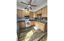 107 NW 3rd Ave, Independence, IA 50644