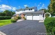 69A Erlanger Blvd, North Babylon, NY 11703