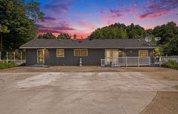 11303 W Drive N, Bellevue, MI 49021