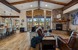 2737 Skyhawk Drive, Overgaard, AZ 85933