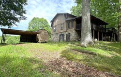 2401 Egan Road, Big Stone Gap, VA 24219