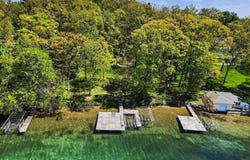 4630 E Gull Lake Drive, Hickory Corners, MI 49060