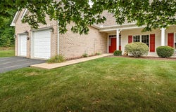 100 Heron Ln, Slippery Rock Twp, PA 16057
