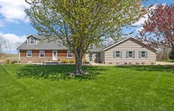 13294 212th Ave, Anamosa, IA 52205