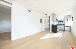1325 Cabrillo Ave, Venice, CA 90291