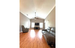 902 E TOMLIN Street, PLANT CITY, FL 33563