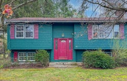 60 White Fox Rd, Agawam, MA 01030