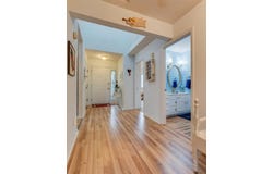 127 Timberbrook Dr, Bristol, VA 24201-3087