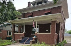 1008 Cedar Street, Galesburg, IL 61401