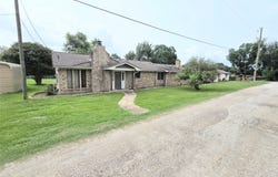 31 Clearview Street, Point Blank, TX 77364