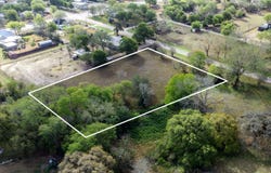 E 9th St, Flatonia, TX 78941