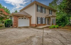 1694 Burnt Oak Drive, DALTON, GA 30721