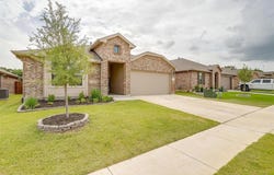 512 Bronze Circle E, Springtown, TX 76082