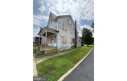 18 HUNT STREET, WOODSTOWN, NJ 08098