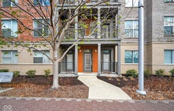 110 E North Street, Indianapolis, IN 46204