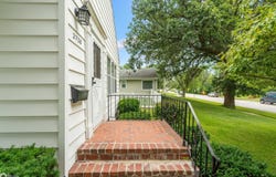 2720 Sunnyside Avenue, Burlington, IA 52601