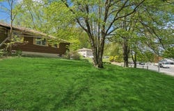 2 Woods End Rd, Parsippany-Troy Hills Twp., NJ 07950-3493