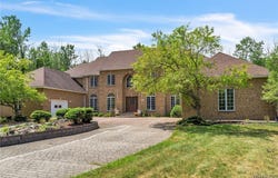 11 Valle Drive, Batavia, NY 14020