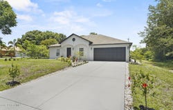 160 Eureka Avenue NE, Palm Bay, FL 32907