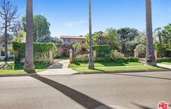 725 N FOOTHILL Rd, BEVERLY HILLS, CA 90210