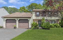 13 Laurel Crest Drive, Howell, NJ 07731