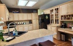 530 E 39th Ct, Hutchinson, KS 67502