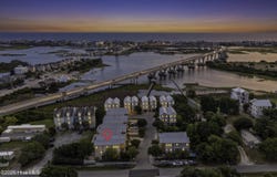 202 Bridgeview Court, Surf City, NC 28445
