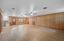 117 Oak Forest Drive, Elm Mott, TX 76640