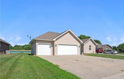 21506 Murlo Circle, Peculiar, MO 64078