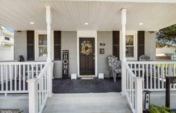 18 MARKET STREET, MIDDLETOWN, PA 17057