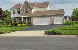 2771 Abbey Knoll Drive, Lewis Center, OH 43035