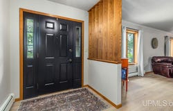 1022 N Evergreen, Iron Mountain, MI 49801