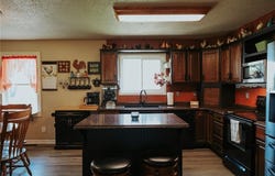 7164 State Route T Highway, Amazonia, MO 64421