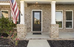 6594 Sugarcane Circle, Ocean Springs, MS 39564